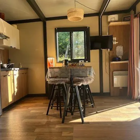 Mobil-home Recent A 300 Metres De La Kemping *